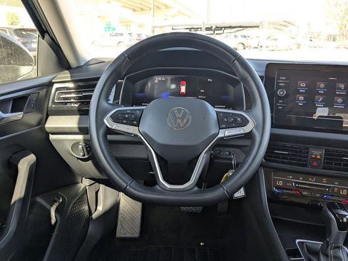 Used 2025 Volkswagen Jetta S image 27