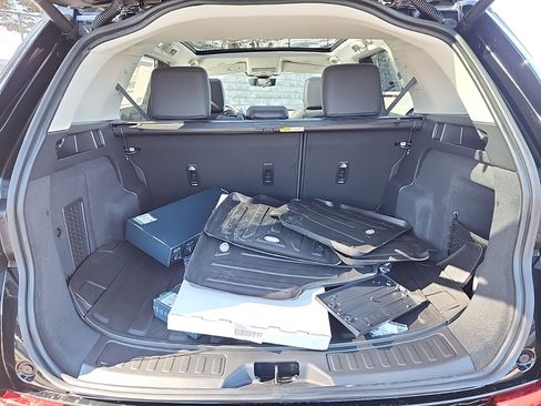 Certified 2025 Land Rover Discovery Sport S image 13