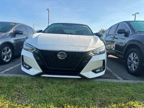 Used 2022 Nissan Sentra SR w/ Midnight Edition FWD image 2