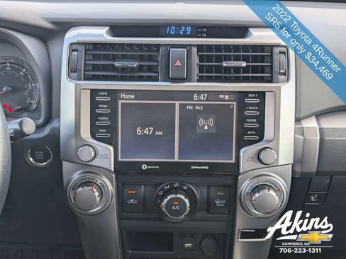 Used 2022 Toyota 4Runner SR5 AWD/4WD image 18