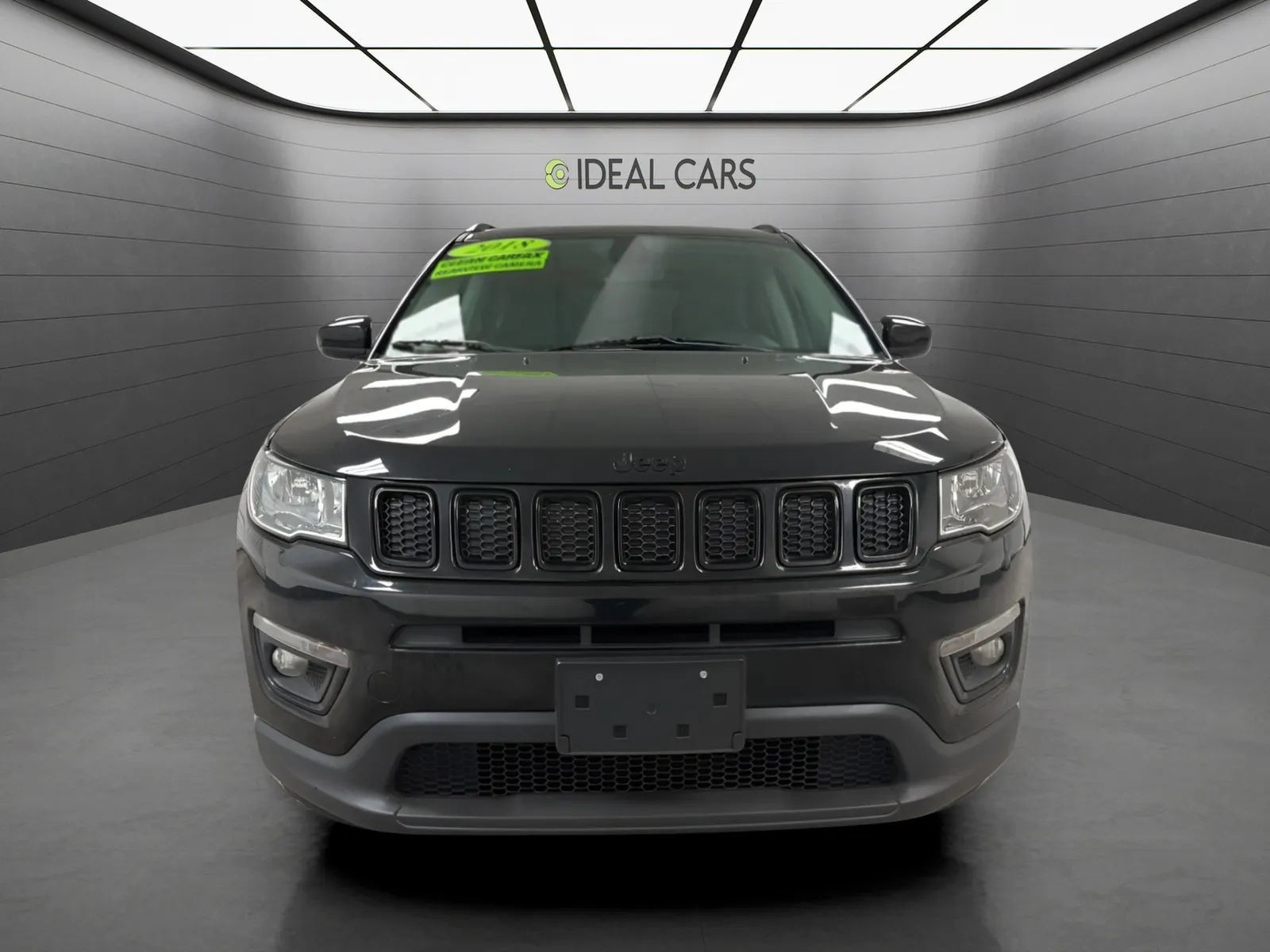 Used 2018 Jeep Compass Latitude w/ Popular Equipment Group FWD image 2