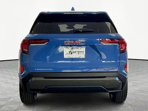 New 2026 GMC Terrain Elevation w/ Elevation Premium Package FWD image 5