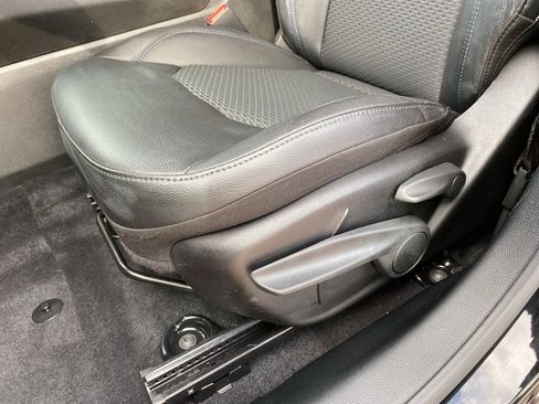 Used 2025 Jeep Compass Latitude w/ Altitude Special Edition image 25