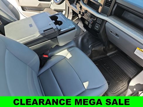 New 2025 Ford F550 4x4 Regular Cab Super Duty image 11