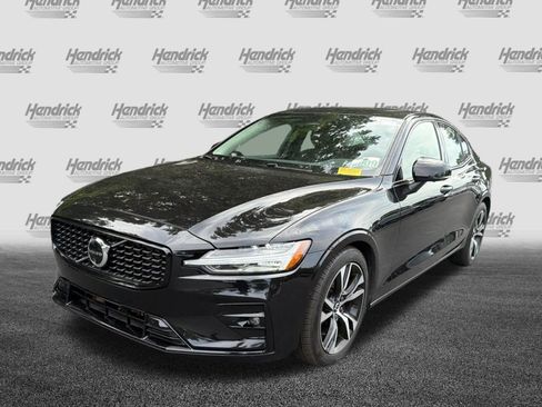 Used 2025 Volvo S60 B5 Plus FWD image 44