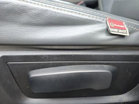 Used 2017 RAM 2500 Tradesman w/ Snow Chief Group image 6