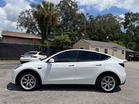 Used 2021 Tesla Model Y 2WD image 8