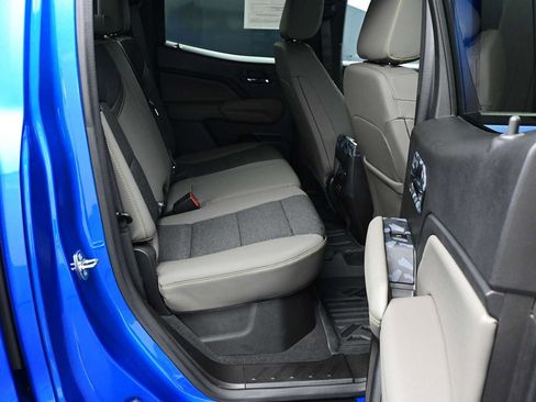 Used 2023 Chevrolet Colorado ZR2 AWD/4WD image 31