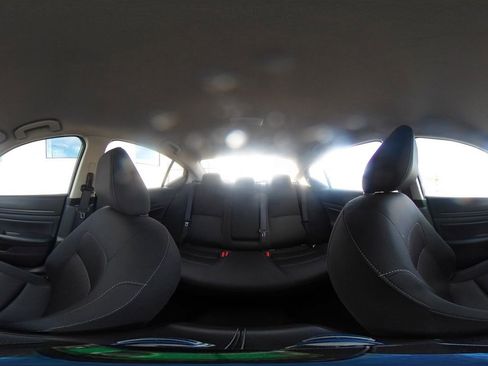 Used 2025 Nissan Altima 2.5 SV image 40