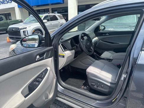 Used 2018 Hyundai Tucson SEL FWD image 6