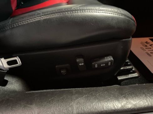 Used 2002 Cadillac Eldorado Collector's Edition image 34