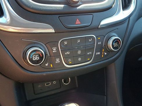 Used 2019 Chevrolet Equinox LT image 15