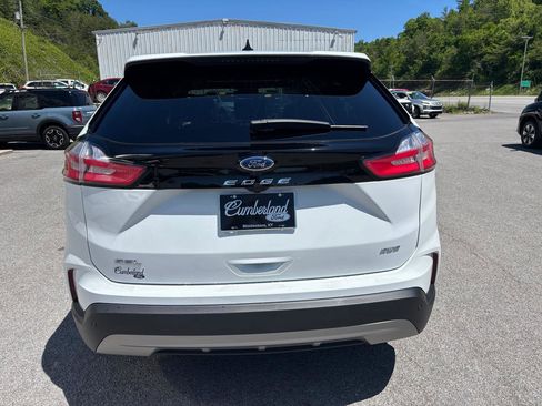 Used 2023 Ford Edge SEL w/ Convenience Package AWD/4WD image 3