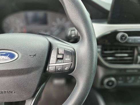 Used 2022 Ford Escape SE image 28