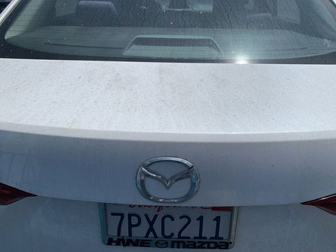 Used 2016 MAZDA MAZDA3 i Sport FWD image 9