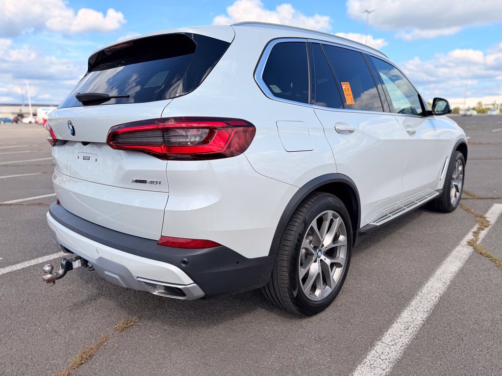 Used 2019 BMW X5 xDrive40i w/ Executive Package AWD/4WD image 4