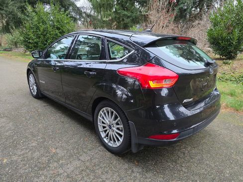 Used 2015 Ford Focus Electric Hatchback 4D w/ Exterior Protection Package image 3