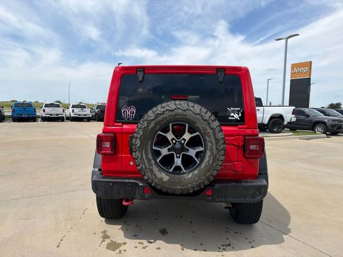Used 2019 Jeep Wrangler Unlimited Rubicon AWD/4WD image 4