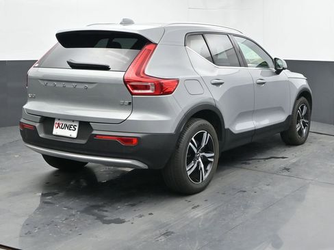 Used 2025 Volvo XC40 B5 Core AWD/4WD image 10