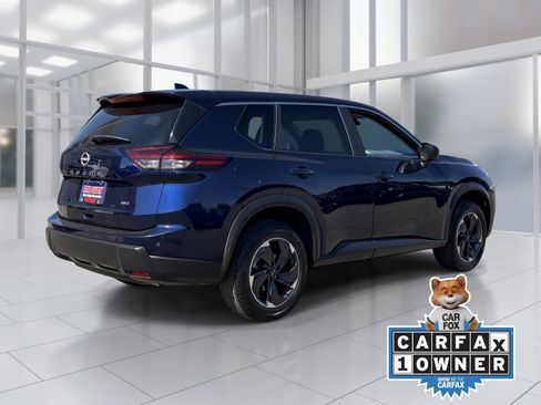 Certified 2025 Nissan Rogue SV AWD/4WD image 6