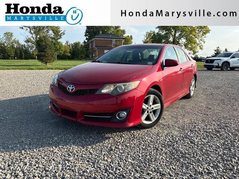 Used 2014 Toyota Camry SE FWD image 1