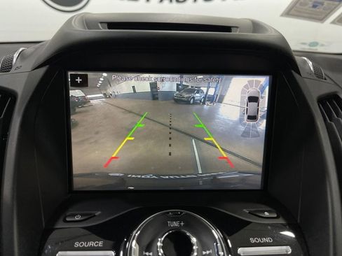 Used 2018 Ford Escape Titanium w/ Ford Safe & Smart Package image 11