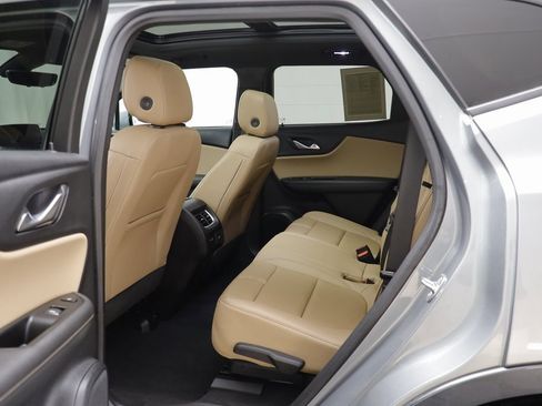 Used 2025 Chevrolet Blazer Premier w/ Driver Confidence II Package image 14