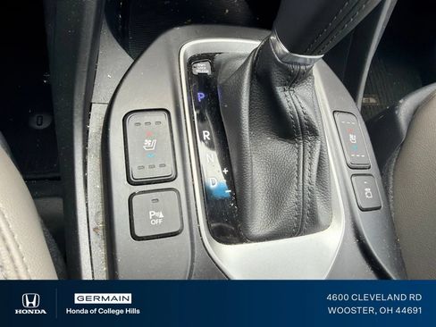 Used 2017 Hyundai Santa Fe Sport FWD image 23