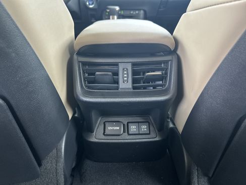 Used 2019 Lexus ES 300h w/ Premium Package FWD image 28