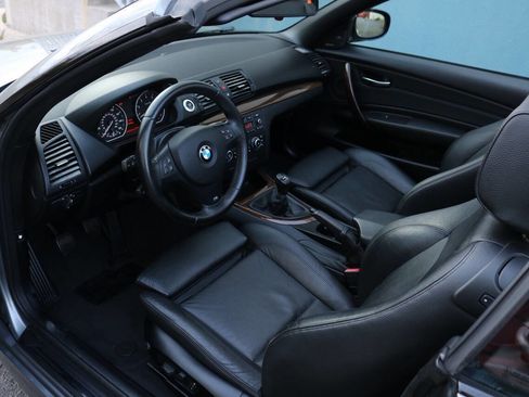 Used 2011 BMW 135i Convertible image 15