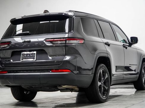 Used 2023 Jeep Grand Cherokee L Laredo AWD/4WD image 13