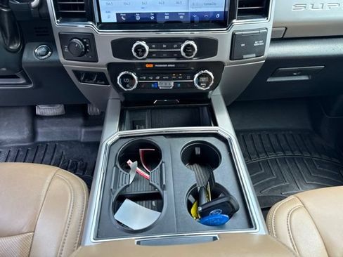 Used 2022 Ford F350 Lariat w/ Lariat Ultimate Package AWD/4WD image 21