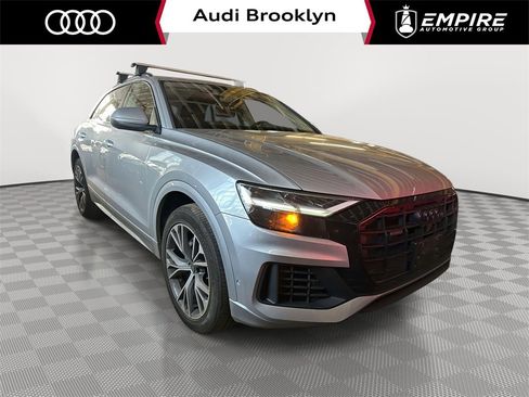 Used 2022 Audi Q8 Premium image 1