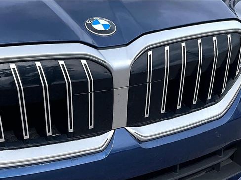 Used 2025 BMW 530i image 28