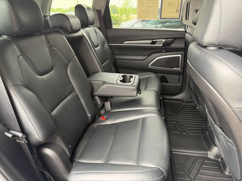 Used 2022 Kia Telluride LX AWD/4WD image 32