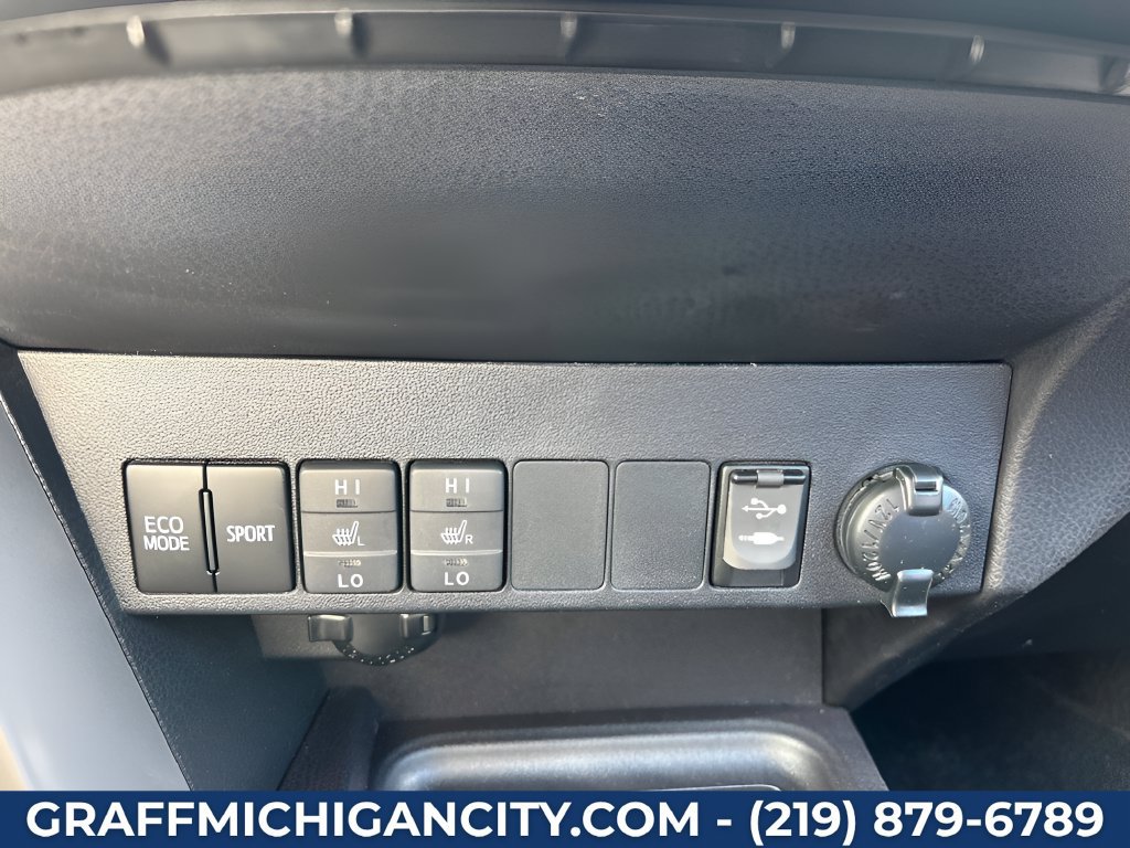 Used 2018 Toyota RAV4 Limited w/ Protection Package AWD/4WD image 28