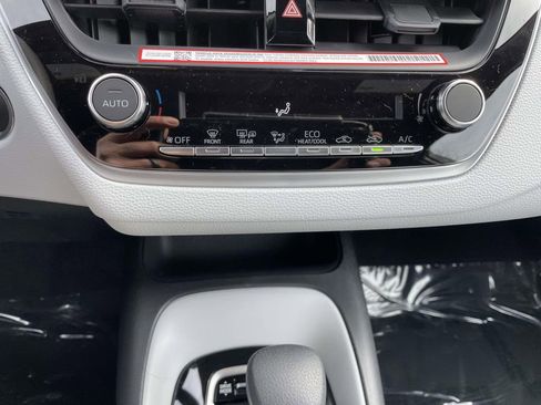 New 2026 Toyota Corolla SE image 40