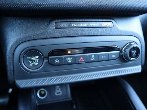 New 2025 Ford Bronco Outer Banks image 7