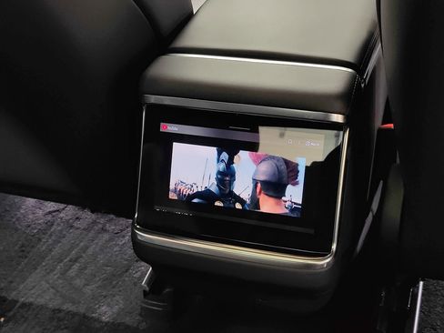 Used 2022 Tesla Model S image 20