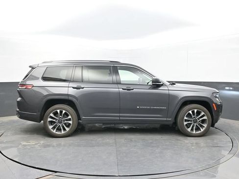 Used 2021 Jeep Grand Cherokee L Overland w/ Luxury Tech Group IV AWD/4WD image 6