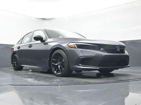 Used 2024 Honda Civic Sport image 13