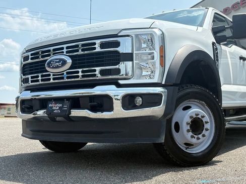 Used 2024 Ford F450 XL w/ XL Chrome Package RWD image 2