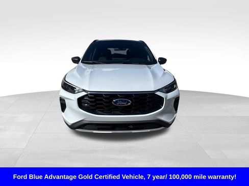 Used 2025 Ford Escape ST-Line w/ Tech Pack #1 image 9