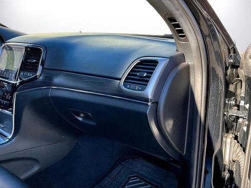 Certified 2022 Jeep Grand Cherokee Limited image 21