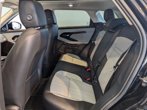 Used 2025 Land Rover Range Rover Evoque Dynamic SE image 19