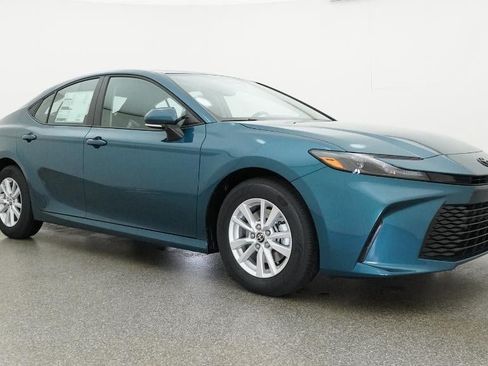 New 2026 Toyota Camry LE FWD image 29