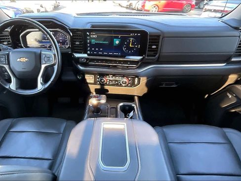 Used 2022 Chevrolet Silverado 1500 LTZ w/ LTZ Premium Package image 17