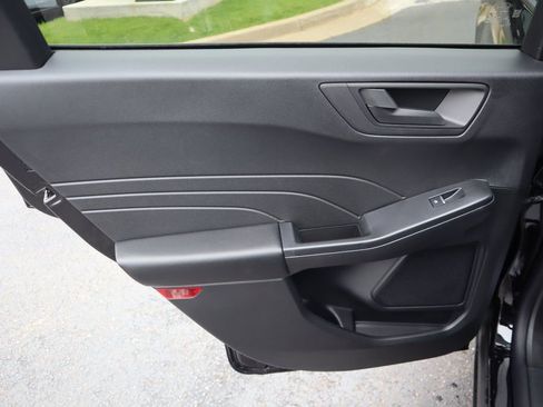 New 2026 Ford Escape Active w/ Cold Weather Package FWD image 16