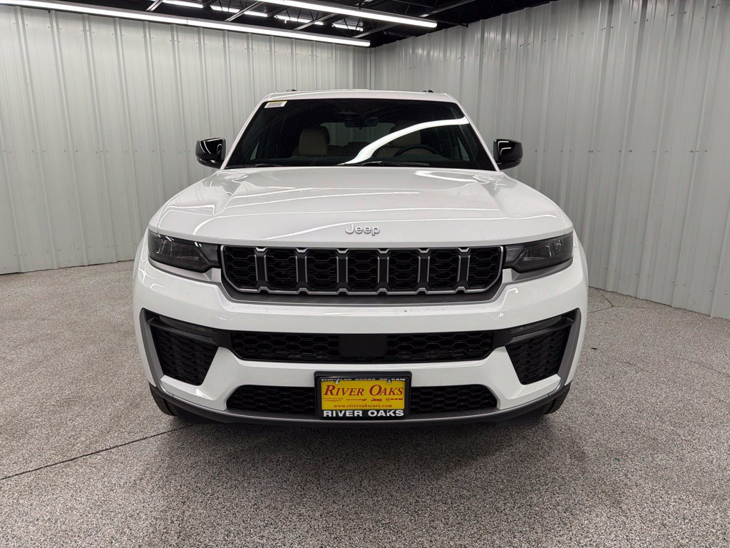 New 2026 Jeep Grand Cherokee Limited AWD/4WD image 2