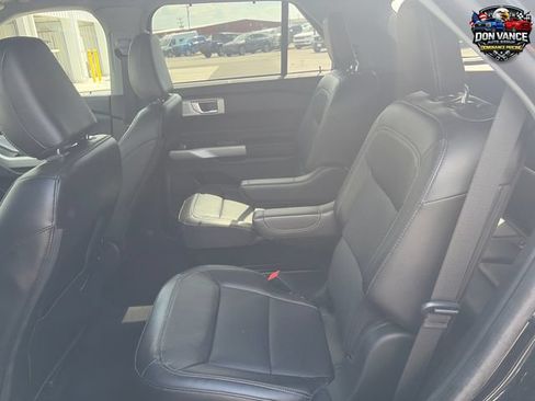 Used 2023 Ford Explorer Limited w/ Limited Technology Package RWD image 26